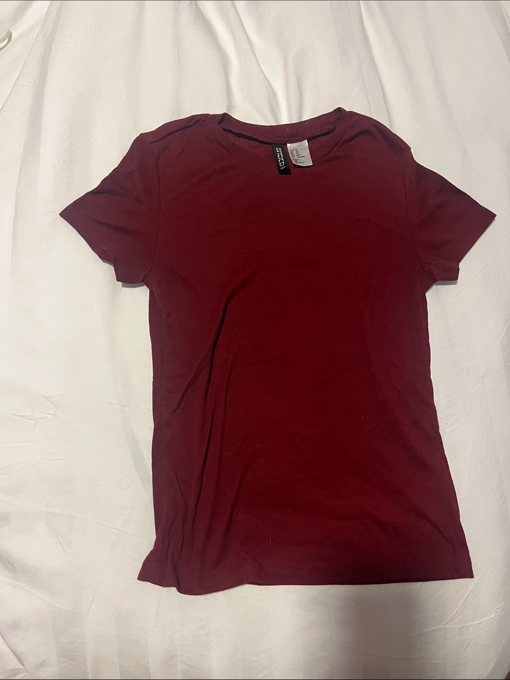 H&M Short Sleeve Crewneck Tee - Burgundy
